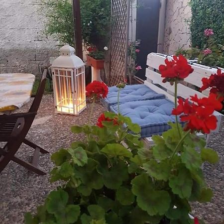 アヴォラ La Rosa Dei Venti Bed & Breakfast エクステリア 写真