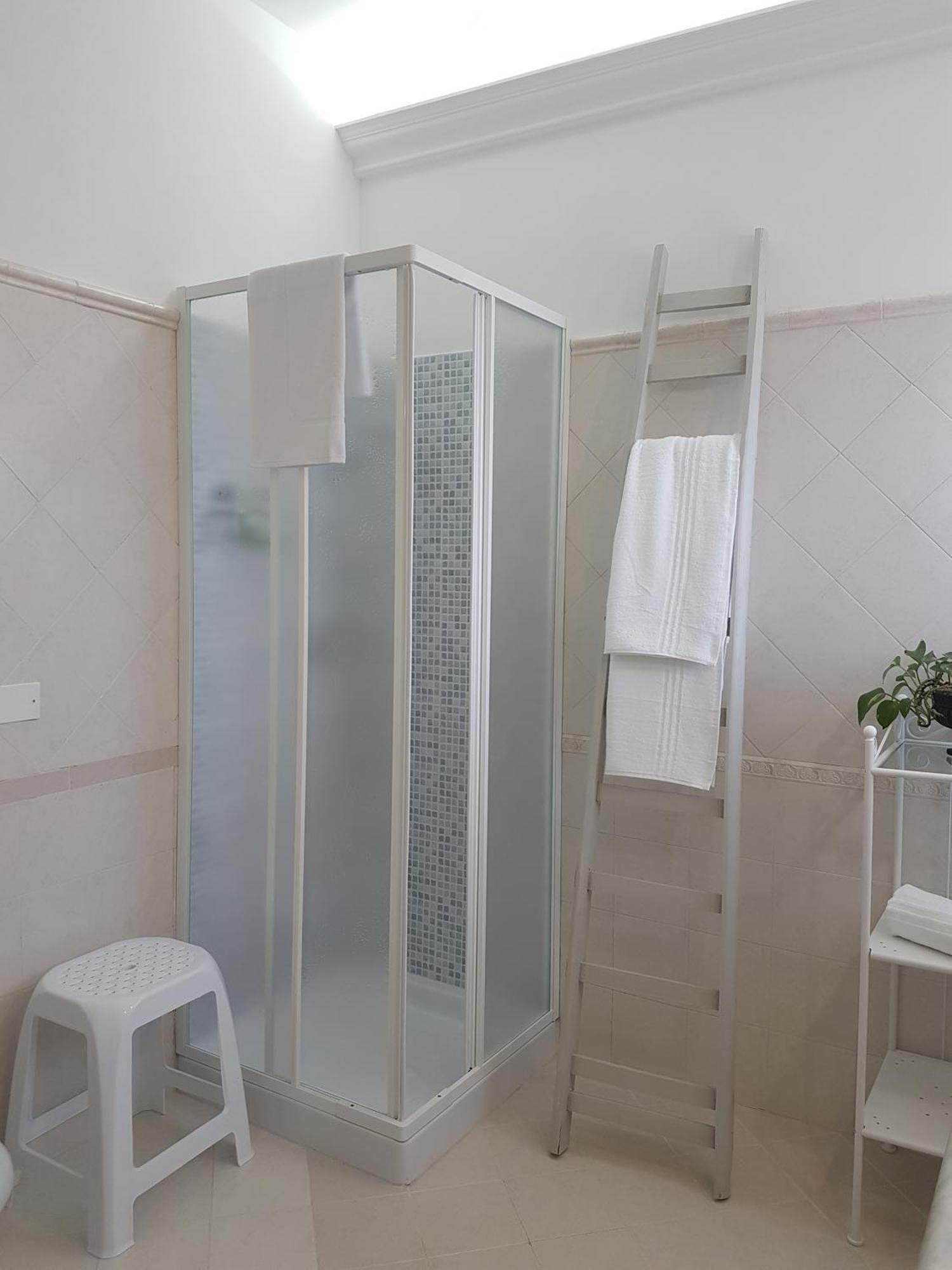 アヴォラ La Rosa Dei Venti Bed & Breakfast エクステリア 写真