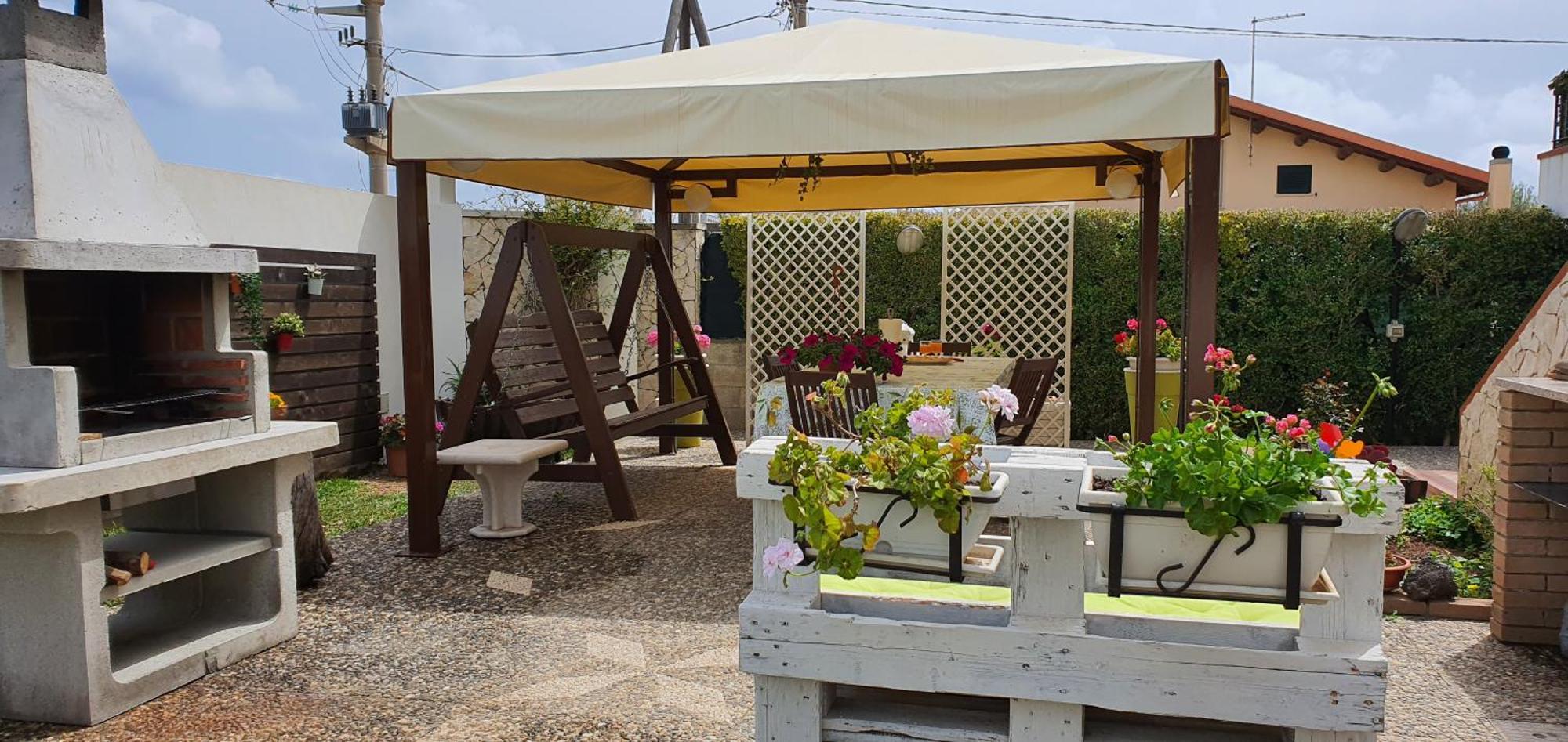 アヴォラ La Rosa Dei Venti Bed & Breakfast エクステリア 写真
