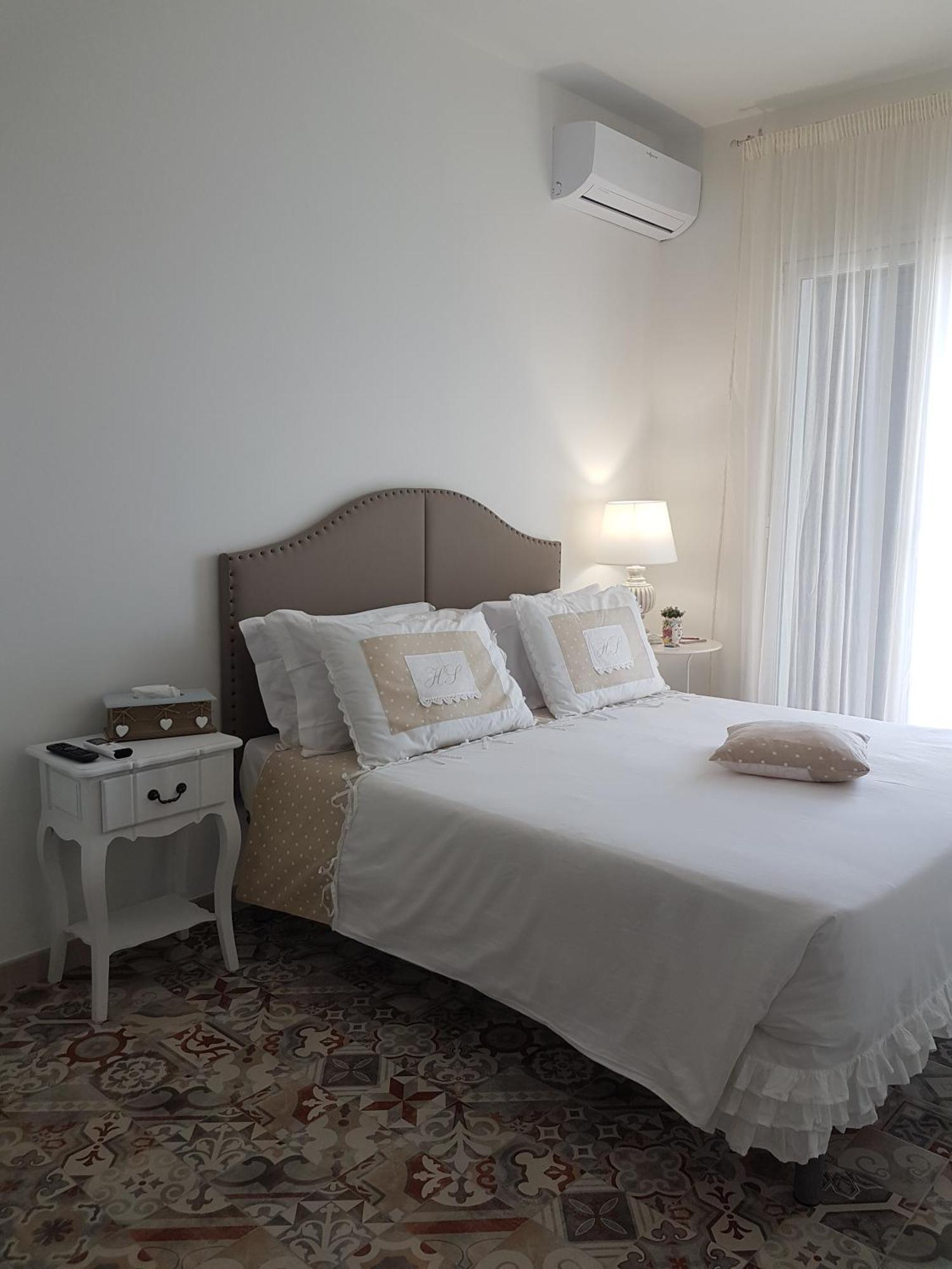 アヴォラ La Rosa Dei Venti Bed & Breakfast エクステリア 写真